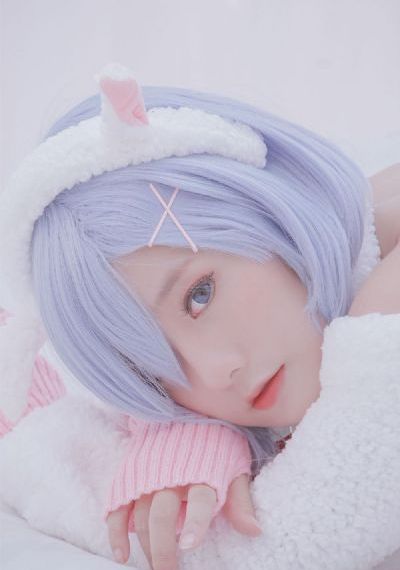 痴汉电车侵犯女学生电车痴汉视频