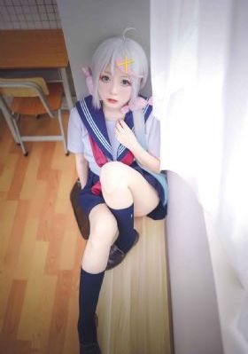 天降女子从2楼掉下了未修剪