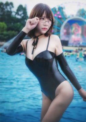 摸丰满大乳奶水在线播放
